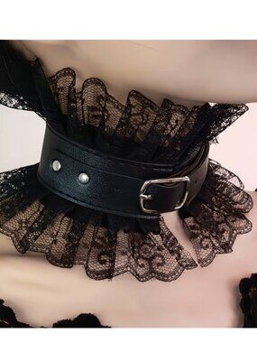 Vintage Neck Corsette Collar Gothic Black PU Leather Ruffled Floral Lace Choker